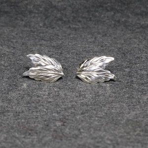 925 sterling silver danecraft leaf screw back earrings